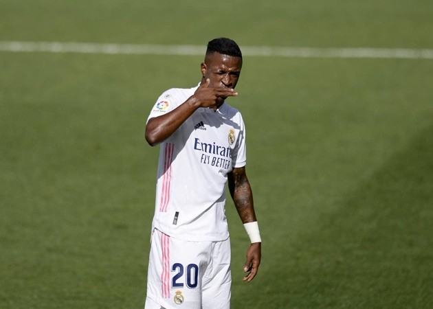 Real Madrid to offer Vinicius Jr in swap transfer for Kylian Mbappe as PSG star’s future ‘hangs in the balance’ - Bóng Đá