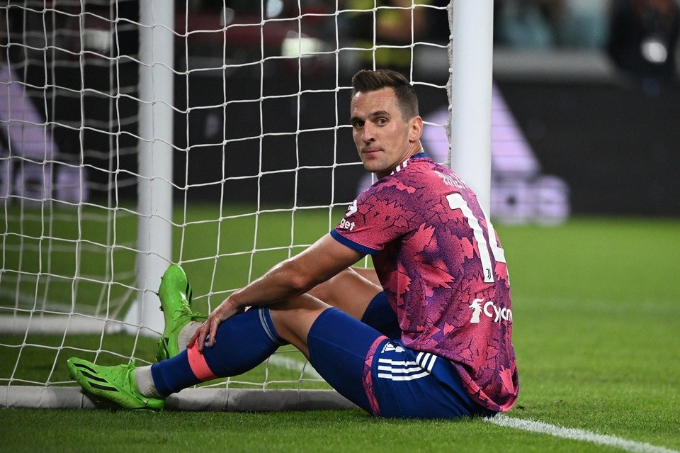 4 thẻ đỏ, VAR tước bàn thắng tạo nên trận cầu điên rồ của Juventus - Bóng Đá