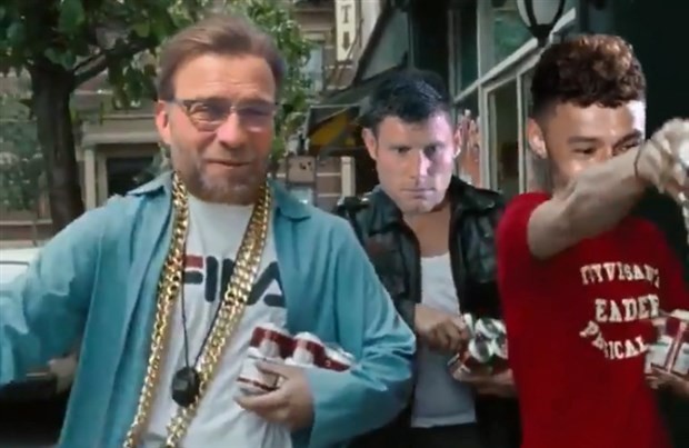 Cười té ghế: Klopp ở lại để cân cả nước Anh - Bóng Đá