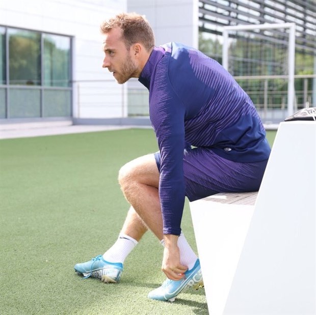 Real vừa gọi, CĐV Tottenham đặt chỗ sân bay tiễn sao - Bóng Đá