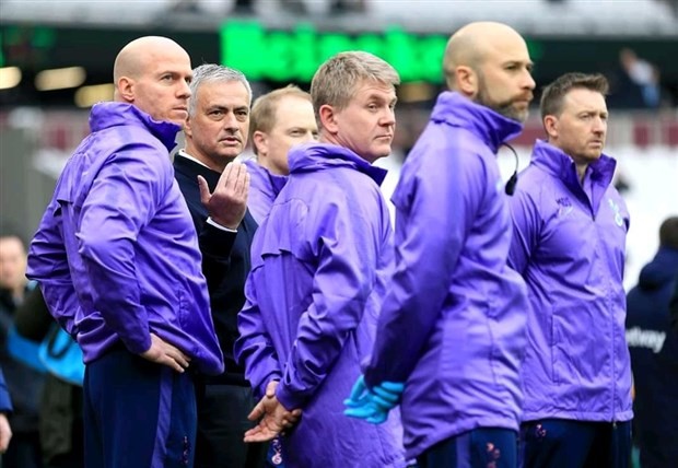 1 trận của Mourinho bằng cả mùa của Pochettino  - Bóng Đá
