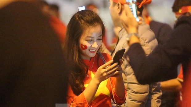 Những đóa hồng rực rỡ hội quân trước đại chiến giữa Việt Nam và Thái Lan - Bóng Đá