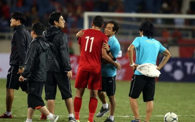 Những khoảnh khắc cuối cùng của Anh Đức trong màu áo Việt Nam - Bóng Đá