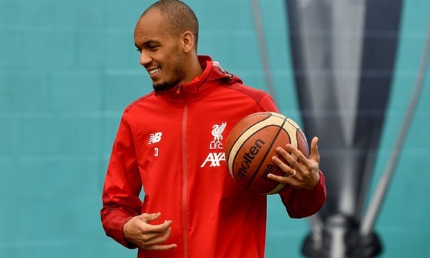 Trước ngày tới Old Trafford, Liverpool tập bài lạ - Bóng Đá