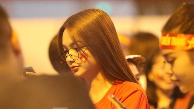 Những đóa hồng rực rỡ hội quân trước đại chiến giữa Việt Nam và Thái Lan - Bóng Đá