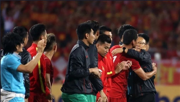 Những khoảnh khắc cuối cùng của Anh Đức trong màu áo Việt Nam - Bóng Đá