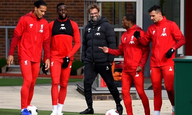 Trước ngày tới Old Trafford, Liverpool tập bài lạ - Bóng Đá