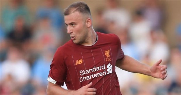 Liverpool trẻ cỡ nào trong 