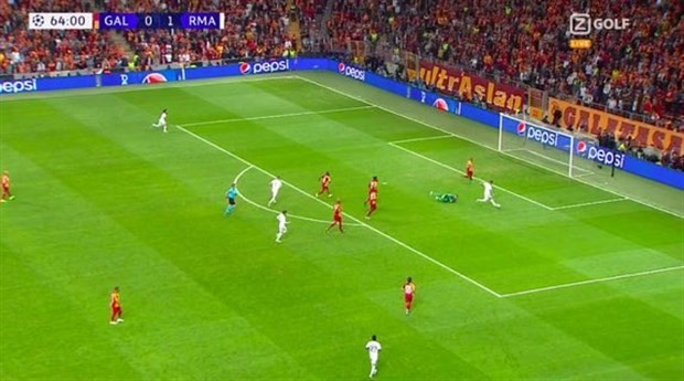 Hazard - Pepe: Ứng viên cho giải thưởng 