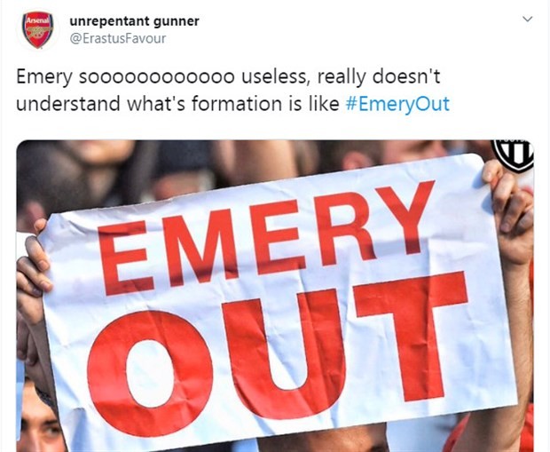 Vượt mặt Agüero và Abraham, 