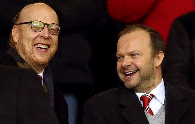 Nhà Glazer ra giá bán đứt, Man Utd đổi chủ ngay khi Ed 