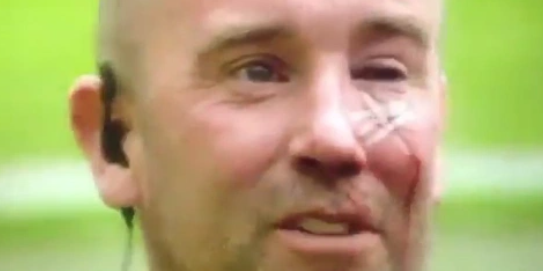 SỐC! CĐV M.U bạo loạn, tấn công huyền thoại Liverpool ngay tại OTF - Bóng Đá