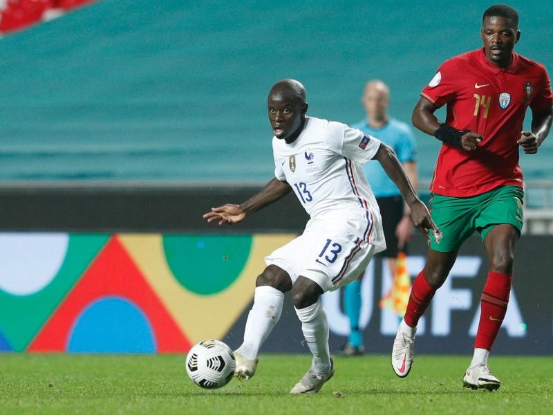 N'Golo Kante bật chế độ 