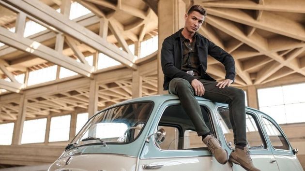 Lười viết bài quảng cáo, Ronaldo vẫn kiếm tiền từ Instagram nhiều hơn từ nghề cầu thủ - Bóng Đá