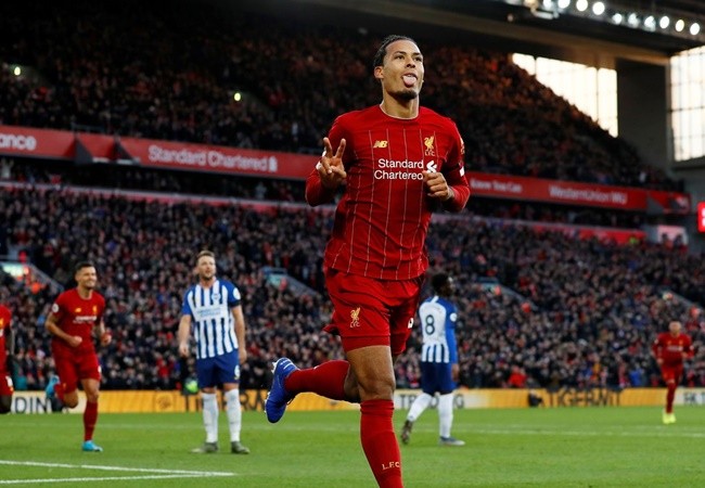 'Nếu Arnold cứ tiếp tục giữ bóng xoáy như thế...' - Bóng Đá