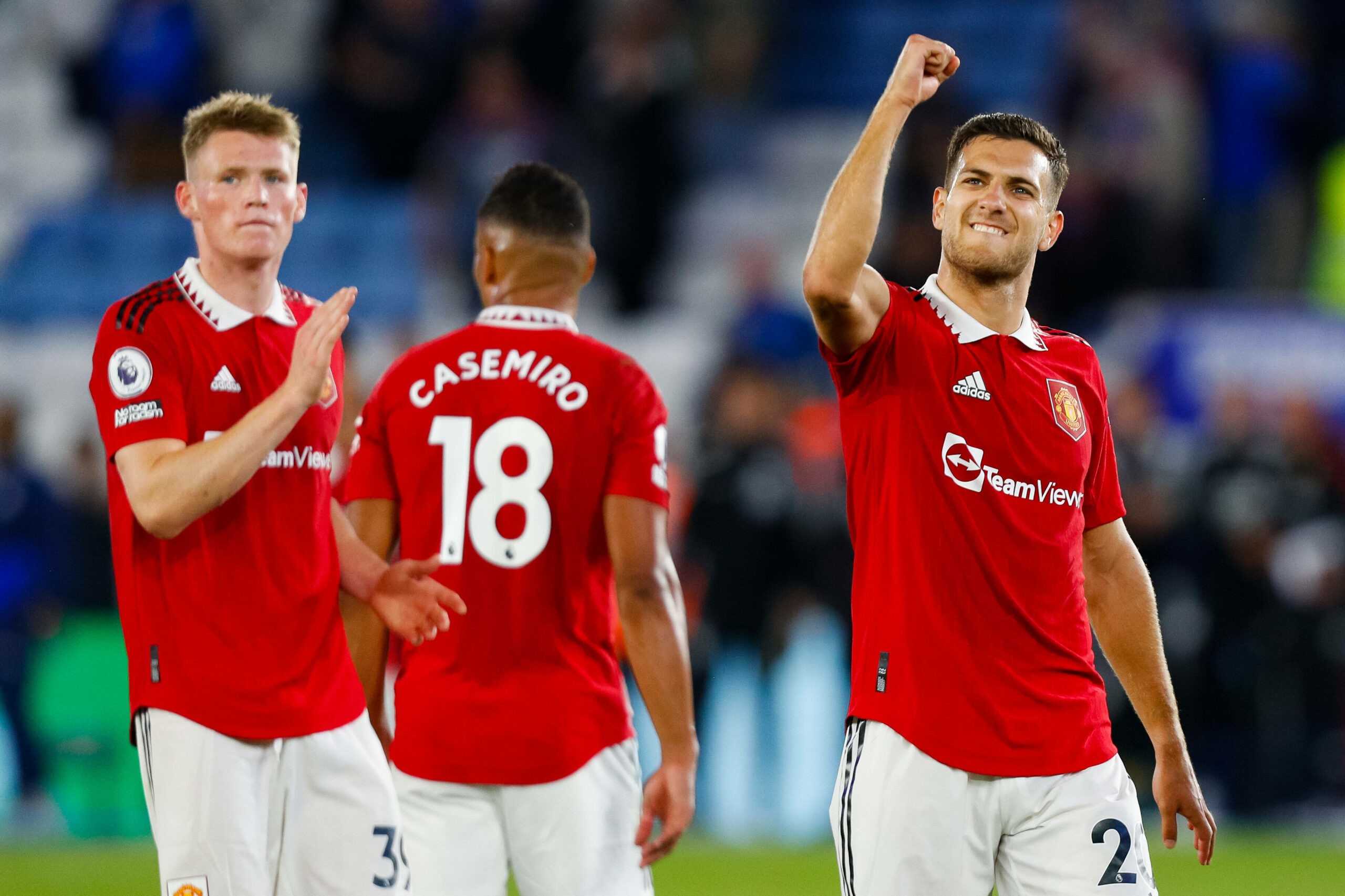 Casemiro tới OTF, 'Mad dog' thứ thiệt bất ngờ trở lại M.U - Bóng Đá