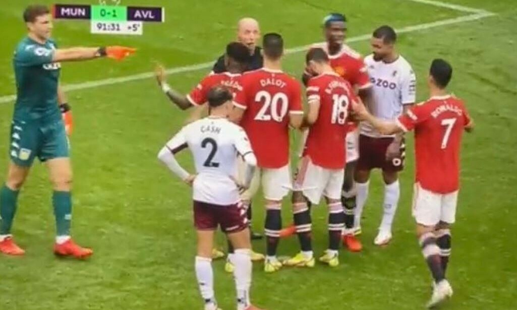 Cựu sao Arsenal giở trò, Ronaldo và Fernandes mất hết nhuệ khí trên chấm 11m - Bóng Đá