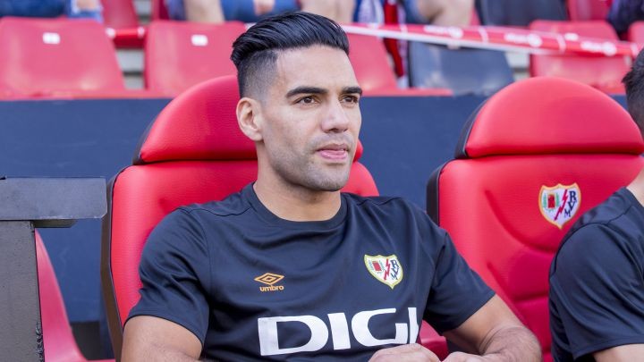 Khoác áo số lạ, Falcao ghi bàn ra mắt giúp đội nhà thắng đậm - Bóng Đá