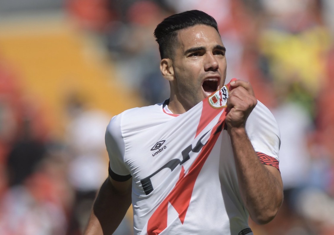 Khoác áo số lạ, Falcao ghi bàn ra mắt giúp đội nhà thắng đậm - Bóng Đá