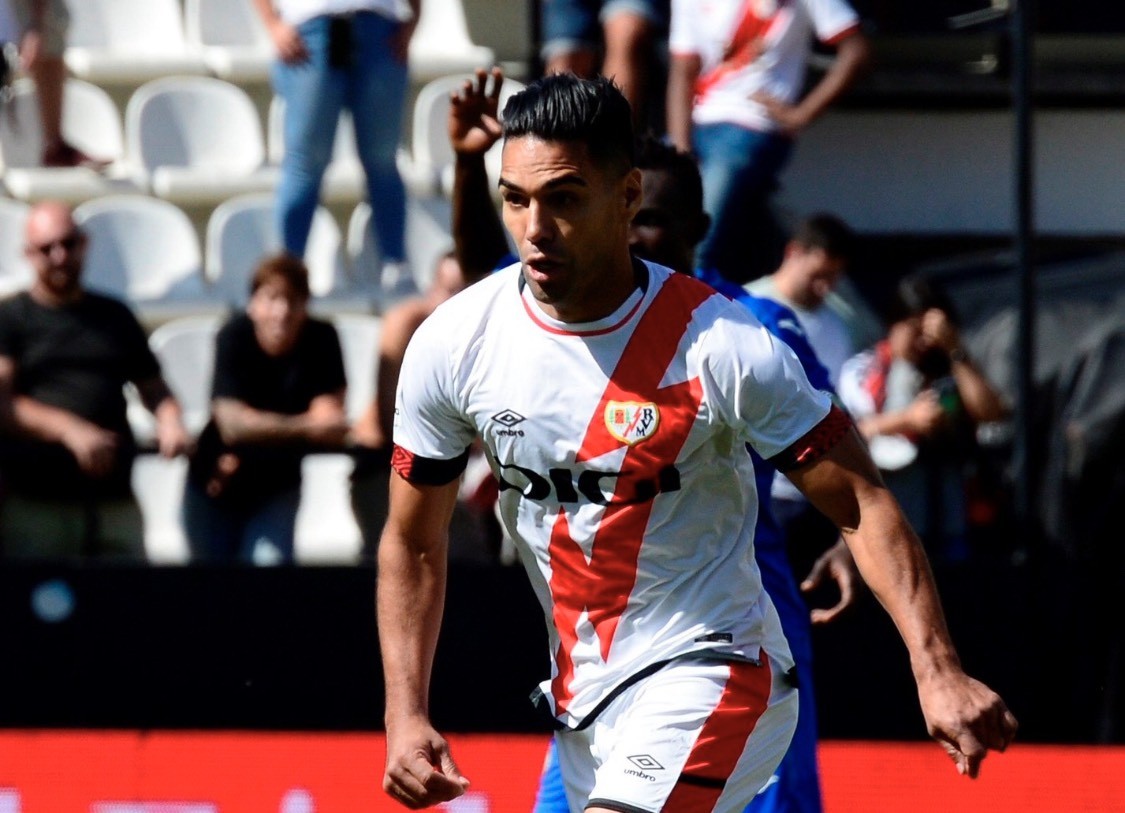 Khoác áo số lạ, Falcao ghi bàn ra mắt giúp đội nhà thắng đậm - Bóng Đá