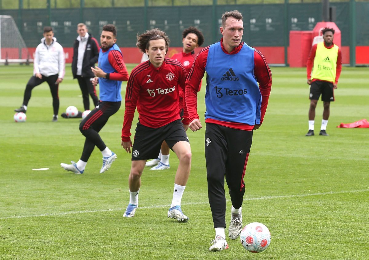 Maguire trở lại, mang tiếng cười tới sân tập Man Utd - Bóng Đá
