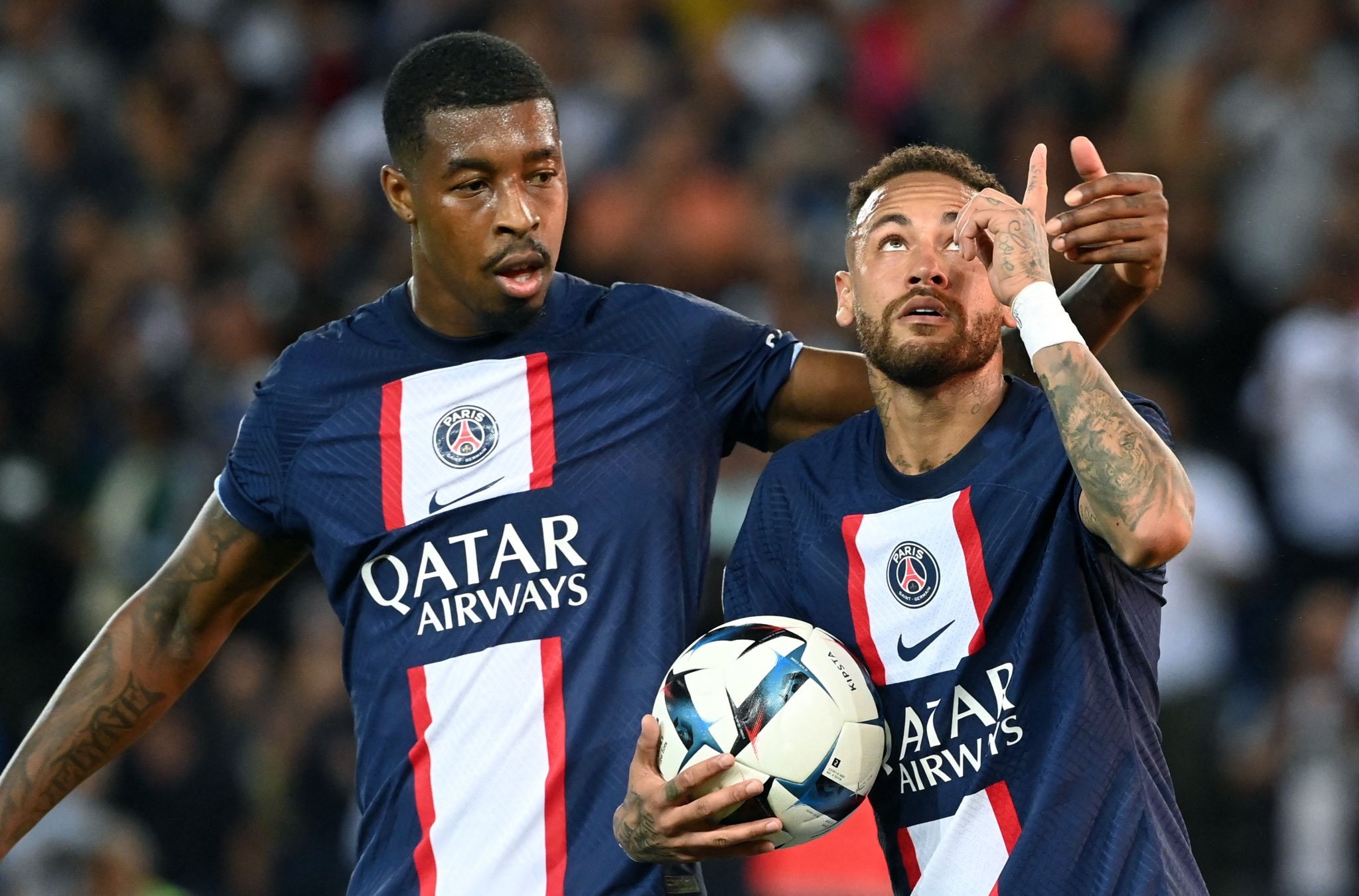 Neymar đá penalty trước Mbappe, PSG tránh trận thua bẽ mặt - Bóng Đá