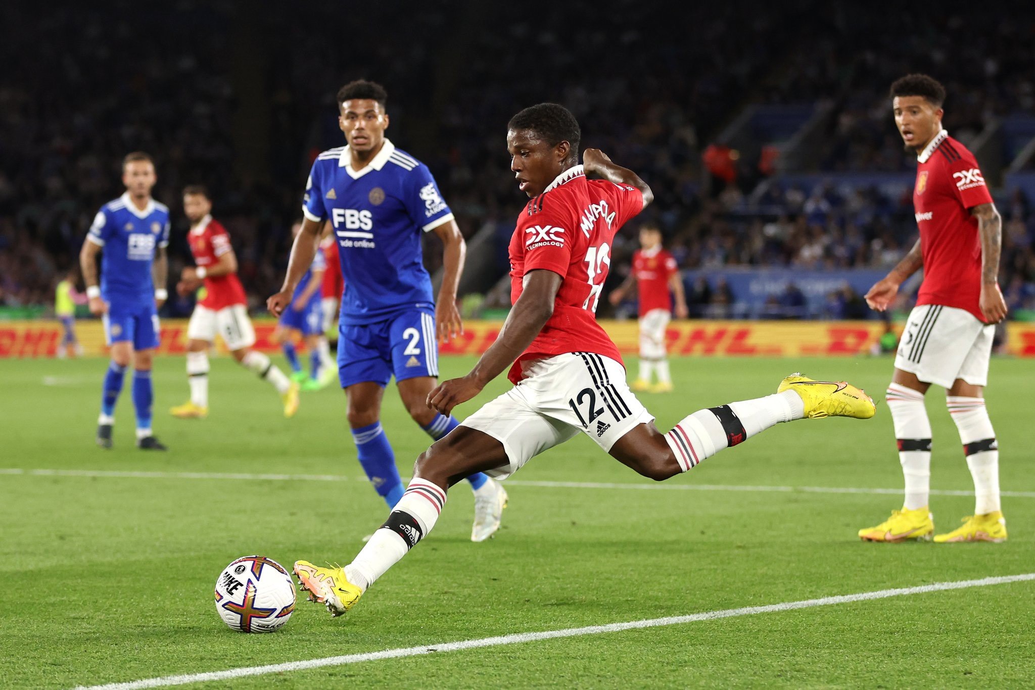 Chạy như gắng động cơ, Man Utd lấy 3 điểm rời hang Cáo - Bóng Đá