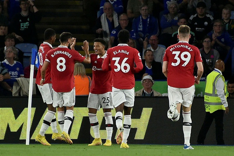 Chạy như gắng động cơ, Man Utd lấy 3 điểm rời hang Cáo - Bóng Đá