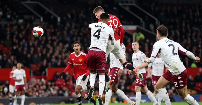 Lingard hóa Ronaldinho, loại bỏ 2 cầu thủ Aston Villa dễ như chơi - Bóng Đá