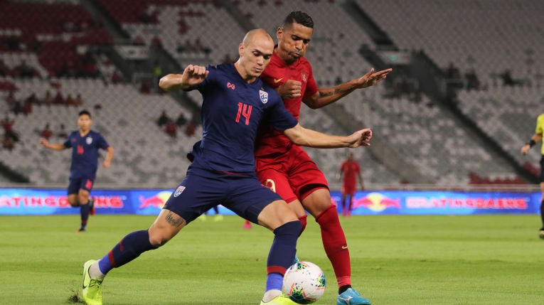 Sự tương phản thú vị nơi hàng thủ ĐT Việt Nam và Thái Lan - Bóng Đá