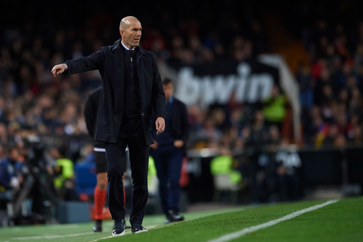 Hoan hô, Zinedine Zidane! - Bóng Đá