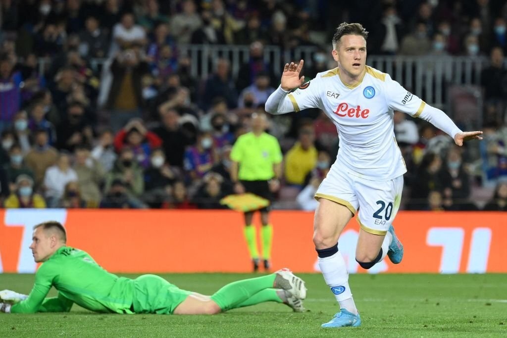 Adama Traore kiếm phạt đền giúp Barca hòa Napoli - Bóng Đá