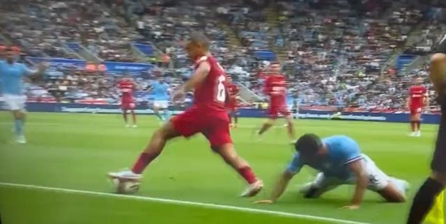 Thiago biến Rodri và De Bruyne thành trò hề - Bóng Đá