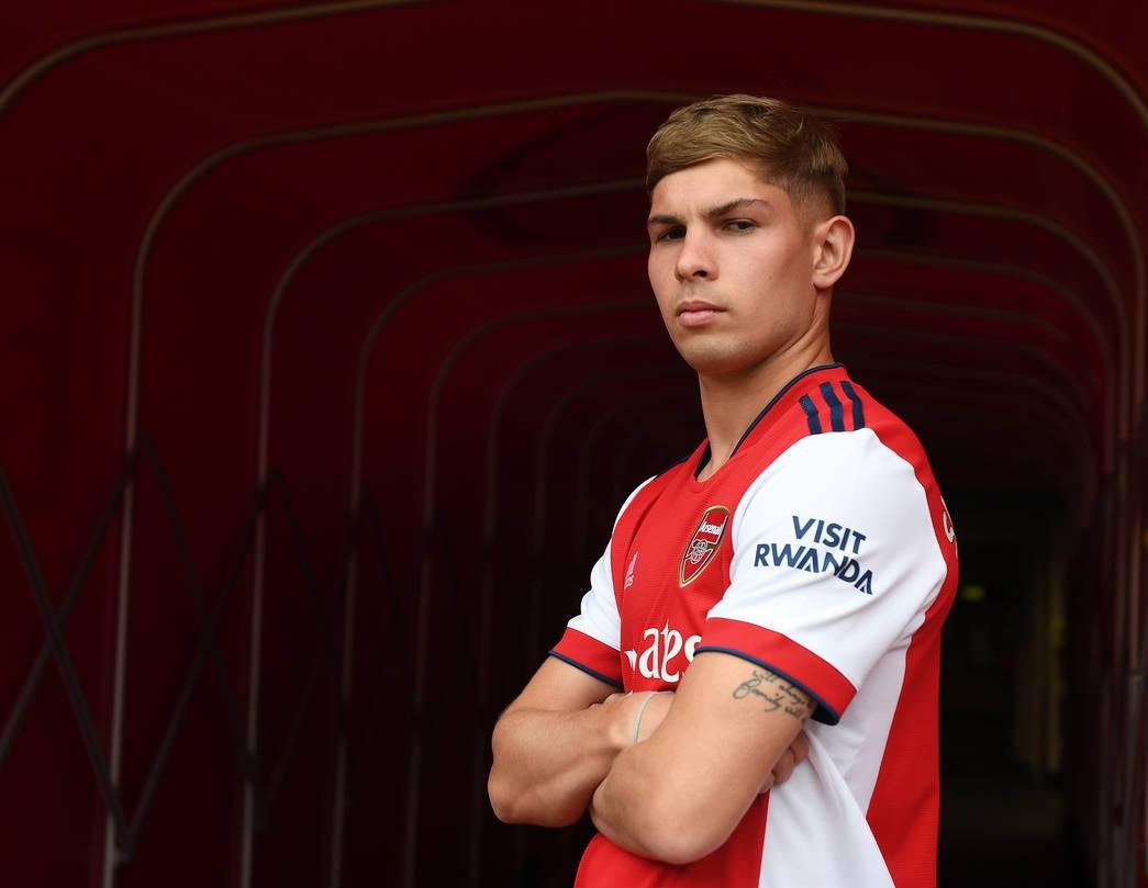 Smith Rowe signs new contract - Bóng Đá