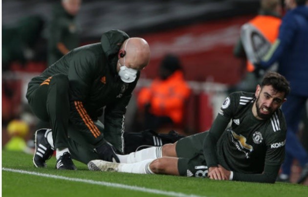 Bruno vs Xhaka - Bóng Đá