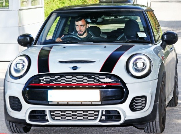 Pictures: Manchester United players arrive for training ahead of Copenhagen fixture - Bóng Đá