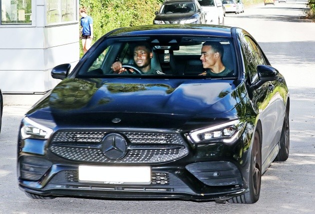 Pictures: Manchester United players arrive for training ahead of Copenhagen fixture - Bóng Đá