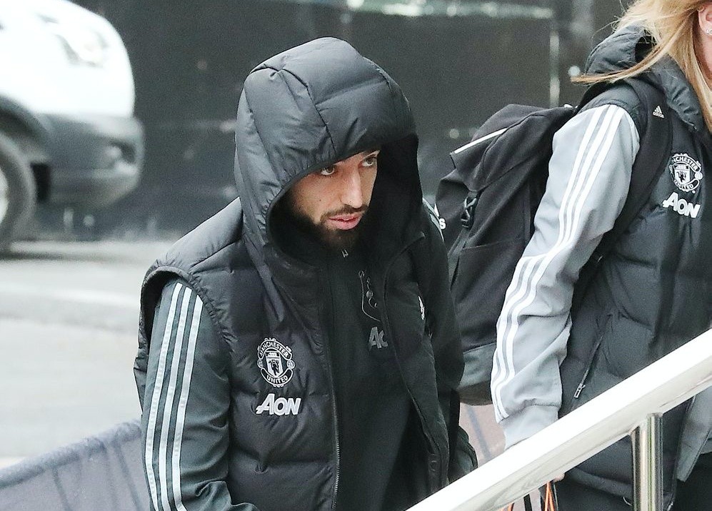 Ảnh Man Utd tới khách sạn - Bóng Đá