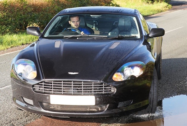 Ảnh Man Utd đến Carrington - Bóng Đá