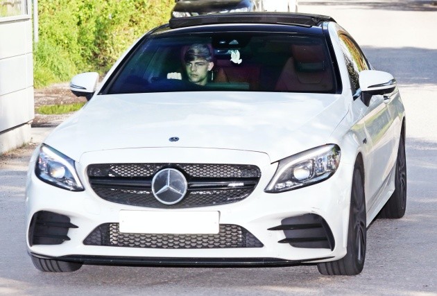 Pictures: Manchester United players arrive for training ahead of Copenhagen fixture - Bóng Đá