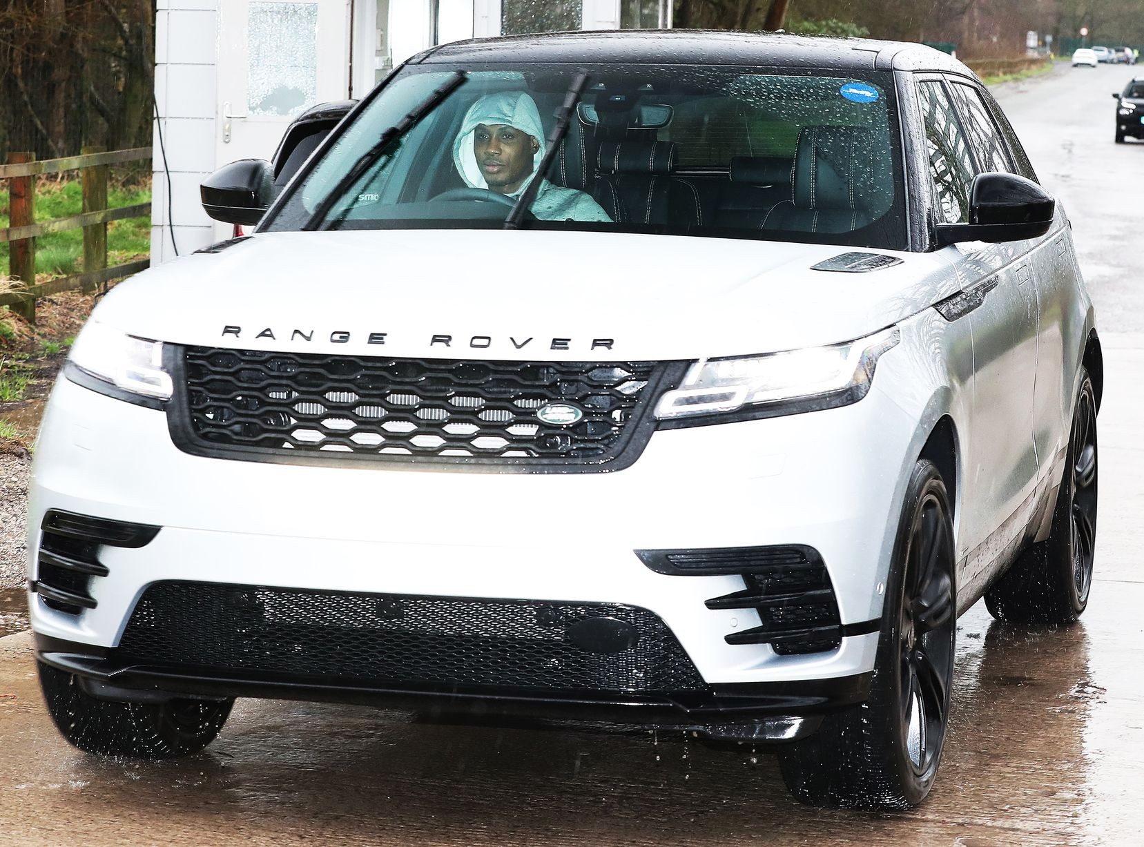 Sir Alex Ferguson arrives at Manchester United training ground after Club Brugge win - Bóng Đá