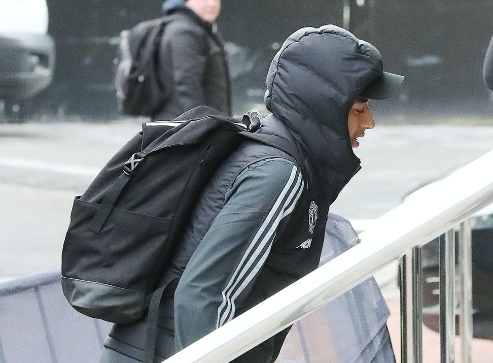 Ảnh Man Utd tới khách sạn - Bóng Đá