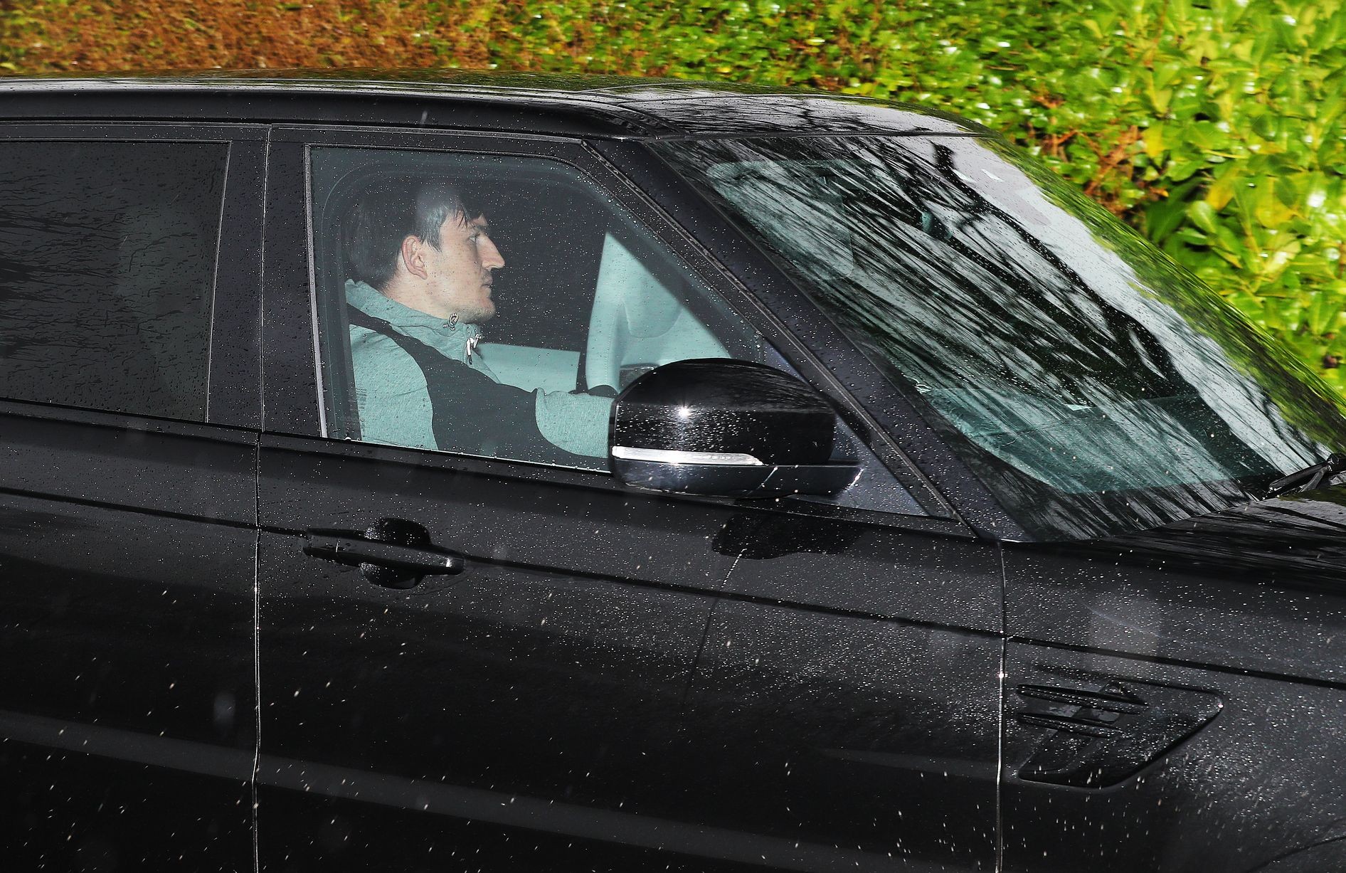 Sir Alex Ferguson arrives at Manchester United training ground after Club Brugge win - Bóng Đá