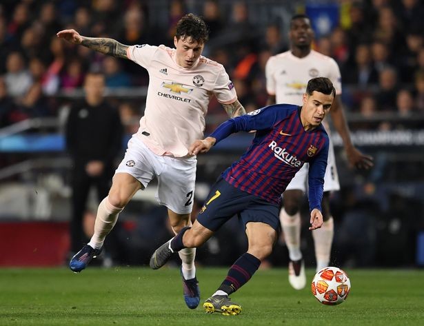 Victor Lindelof spotted out in Cheshire as he takes break from Manchester United - Bóng Đá