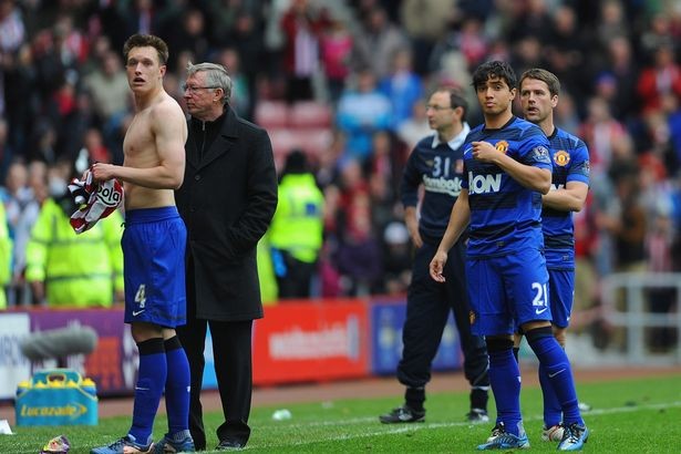 What Sir Alex Ferguson said to Man Utd dressing room after Sergio Aguero goal robbed them of title - Bóng Đá
