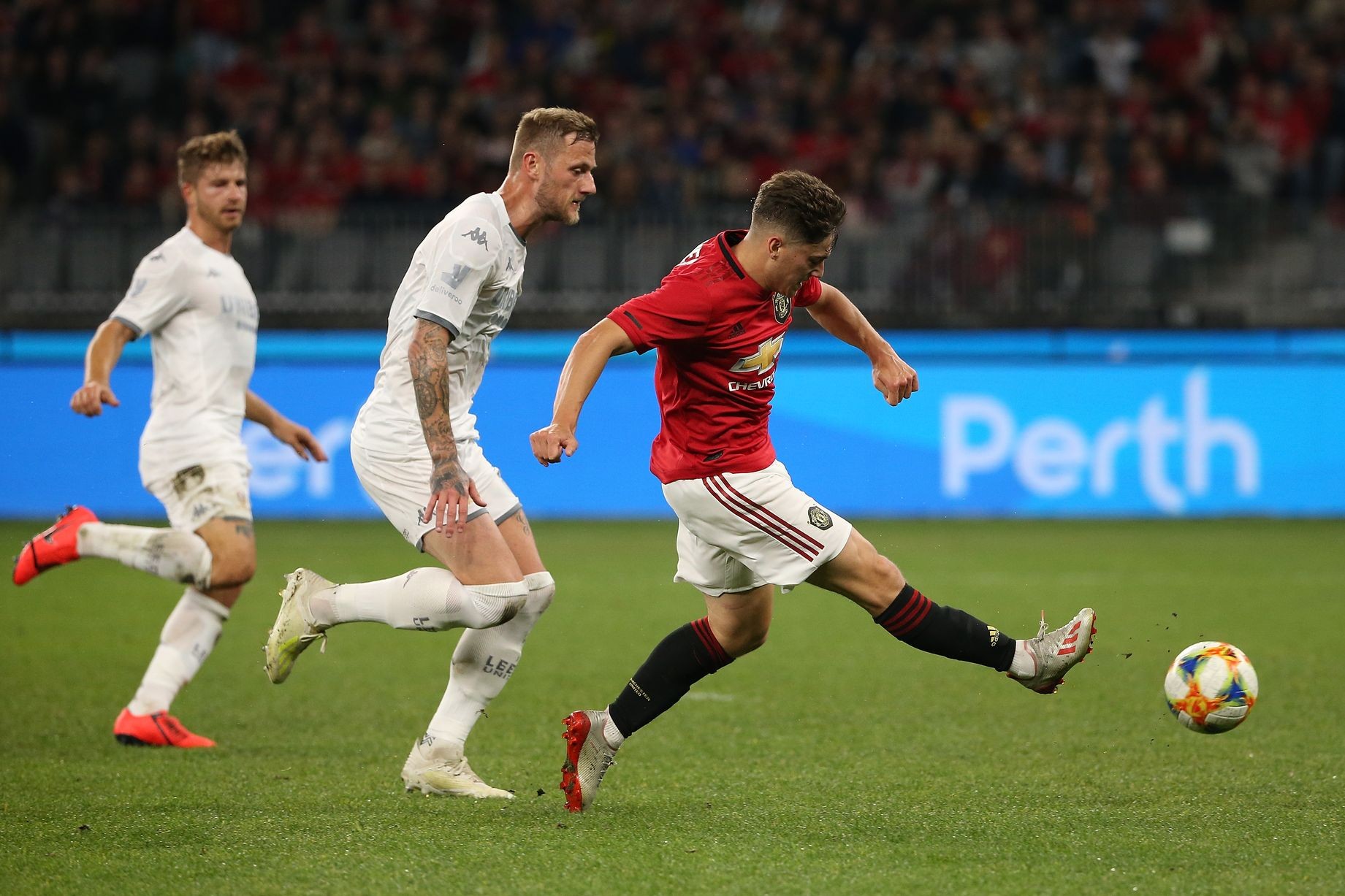 Manchester United's Daniel James Ran From Box-To-Box In Just A Few Seconds - Bóng Đá