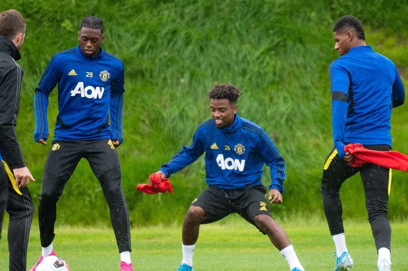 Đây! Cái tên có thể giải quyết vấn đề ở hàng tiền vệ Man Utd - Bóng Đá