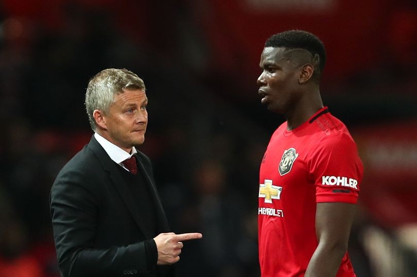 Manchester United manager Ole Gunnar Solskjaer had a nice conversation with Paul Pogba - Bóng Đá
