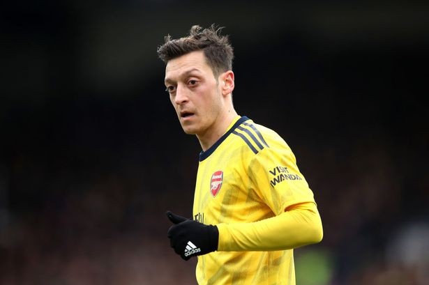 Sau tất cả, Mesut Ozil đã chia tay Arsenal - Bóng Đá