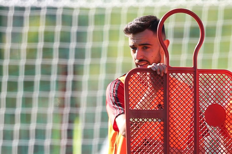 Kieran McKenna reveals what Manchester United coaches must do for Bruno Fernandes - Bóng Đá